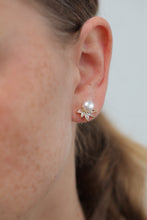 Load image into Gallery viewer, Starburst Pearl Earrings
