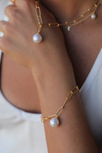 Load image into Gallery viewer, Pearl Chain Necklace
