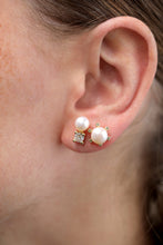 Load image into Gallery viewer, Lunar Pearl Earrings
