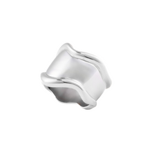 Load image into Gallery viewer, Silver  Wavy Ring
